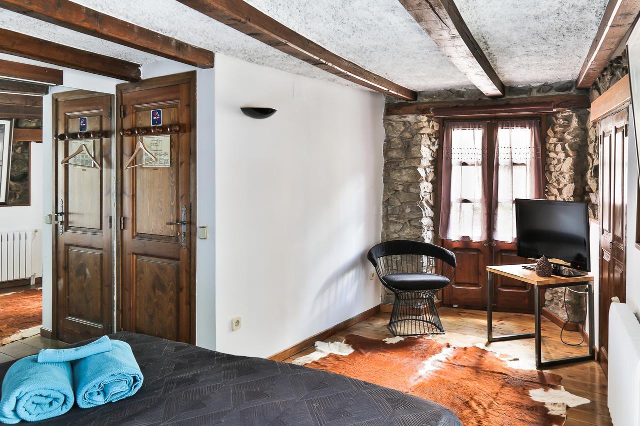 Hostal Cisco de Sans Andorra la Vella Buitenkant foto